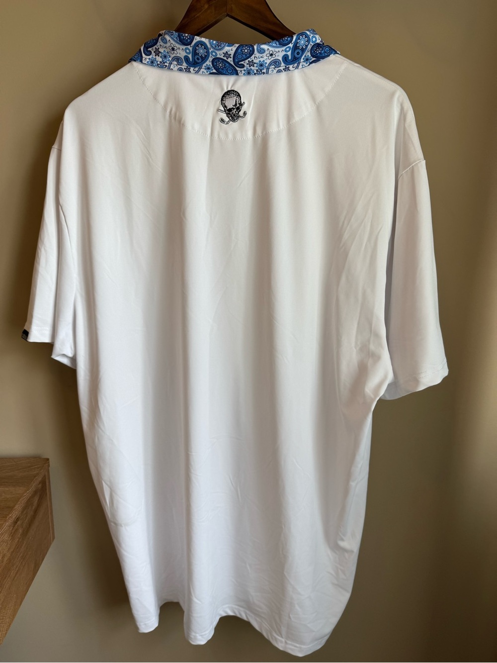 Tattoo Golf Performance Polo Shirt Men’s 2XL White & Black Skull Golf Shirt - Picture 5 of 6